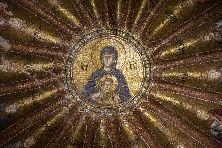 Virgin and Chirist child, Detail of north pumpkin dome, c. 1316–1321, inner narthex, Chora church, Constantinople (Istanbul)